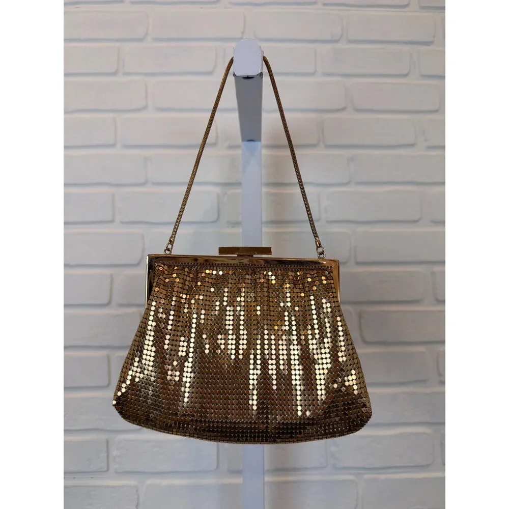 Vintage Gold Mesh Chainmail Evening Bag Kiss-Lock Frame